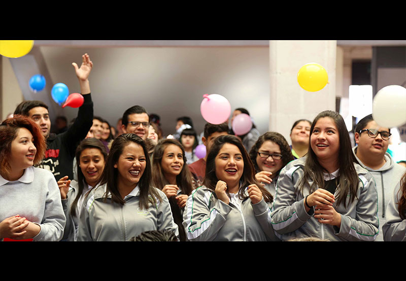 JOVENES