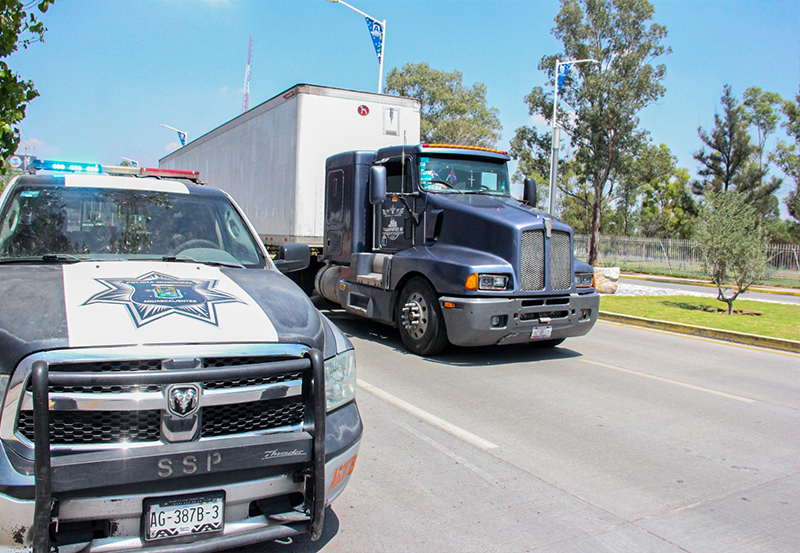 Refuerza Policía Municipal Operativo de Transporte Pesado