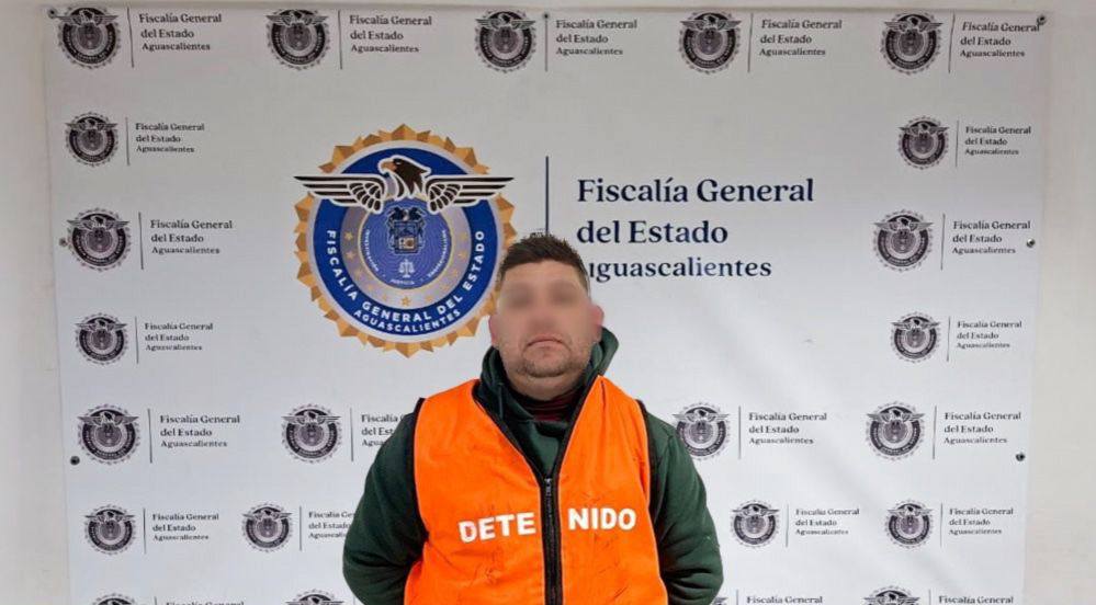 Roberto Dijo ser Policía Ministerial, Pero en la FGE no lo Reconocen Como Elemento