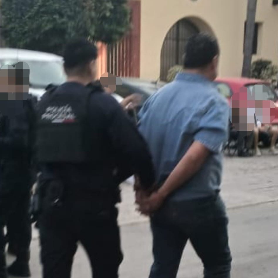 José Insultó y Amenazó a Policías Estatales en Taquillas del Palenque