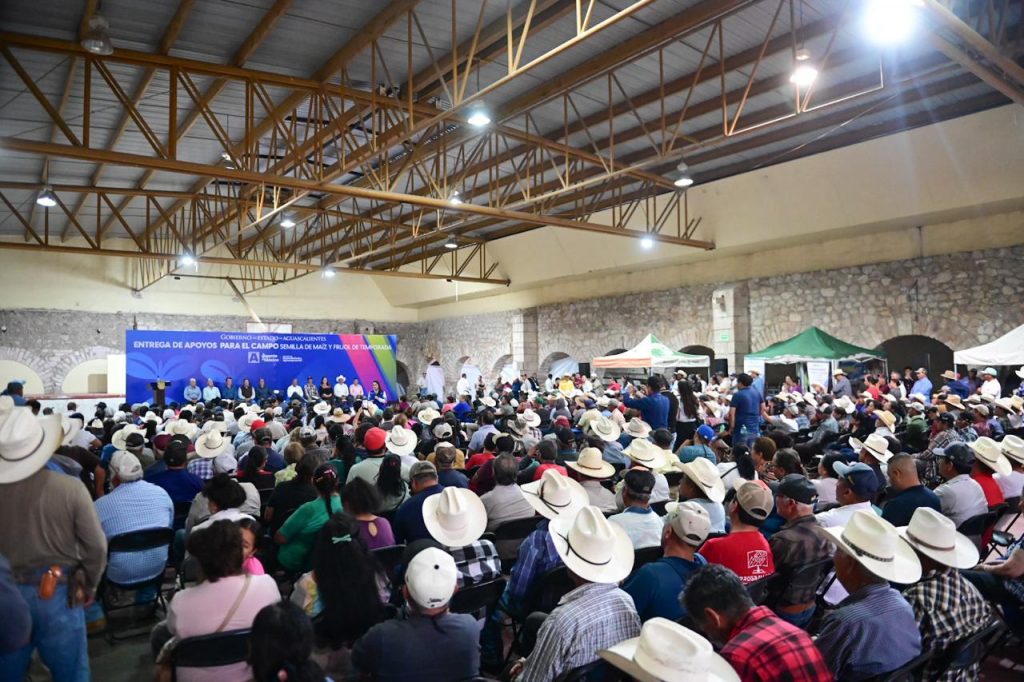 Gobierno del Estado Entrega Apoyos al Campo