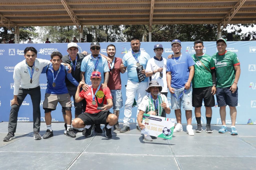 ¡Felicidades A Los Campeones De La Liga Municipal De Soccer De Pabellón De Arteaga!