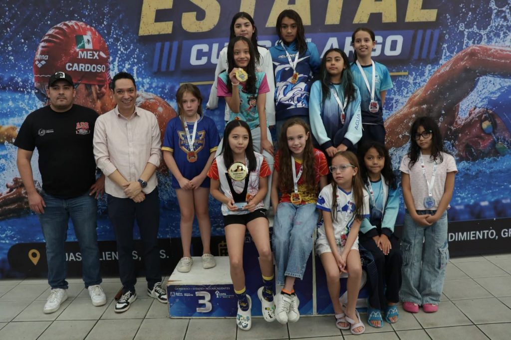 Estatal De Curso Largo De Natación En La Alberca Olímpica IDEA