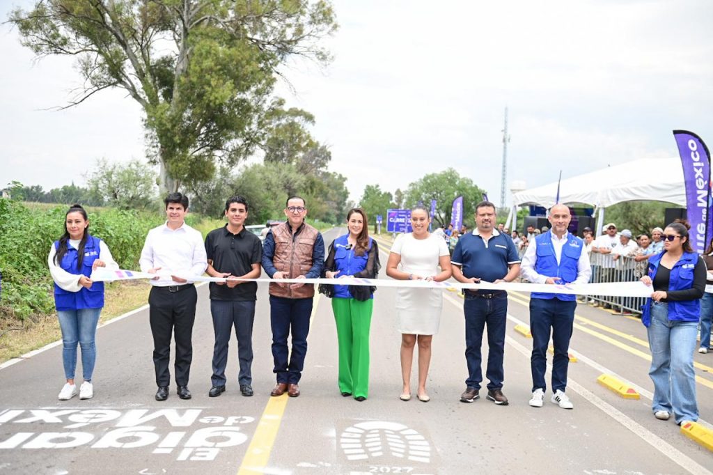 Gobierno del Estado Entrega Rehabilitación De La Carretera Estatal 90